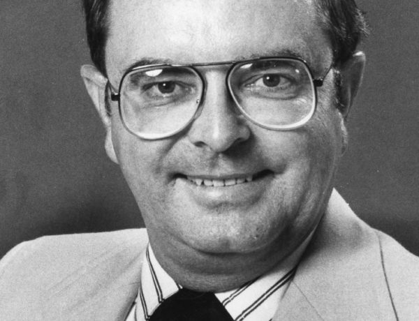 TRIB - Paul Hogan[1]